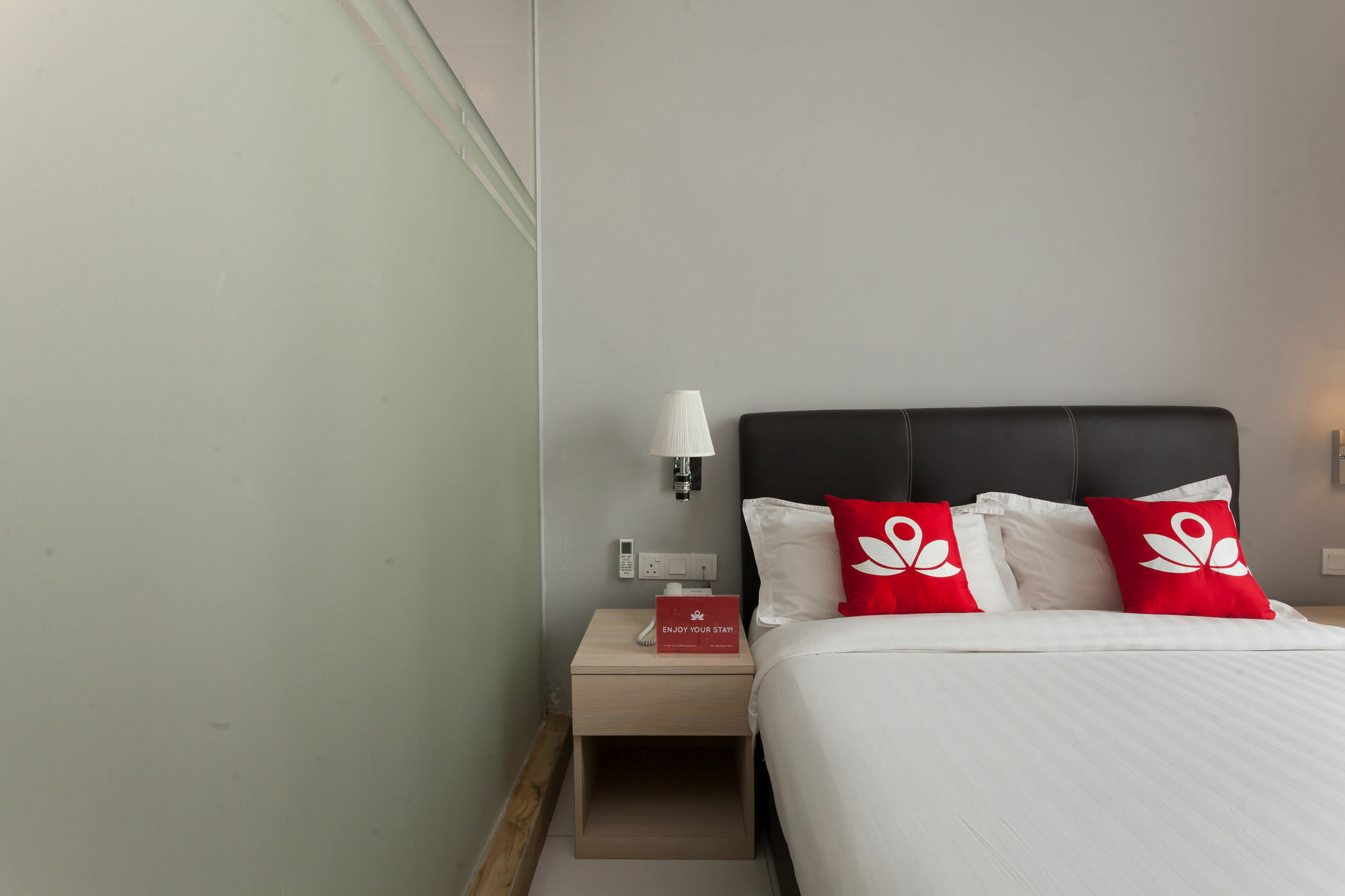 Zen Rooms Sungai Besi กัวลาลัมเปอร์ ภายนอก รูปภาพ